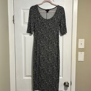 Women’s midi dress size medium